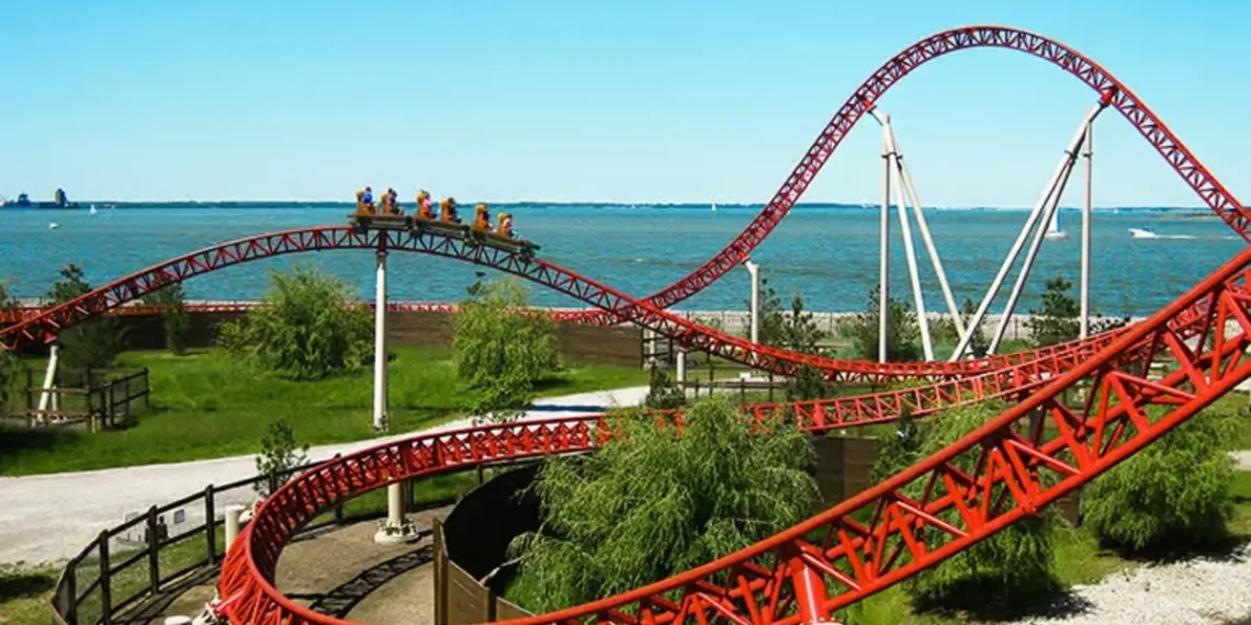 Luna-park u SAD pod istragom: Dve žene teško povređene tokom vožnje rolerkosterom