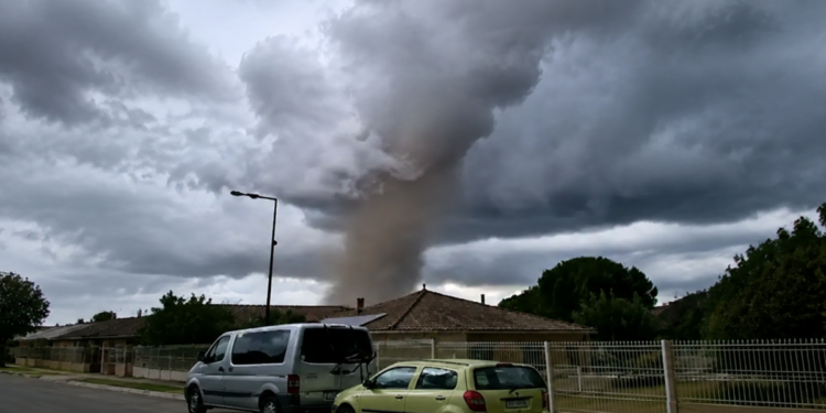 Tornado razorio jug Francuske: Povređena 41 osoba