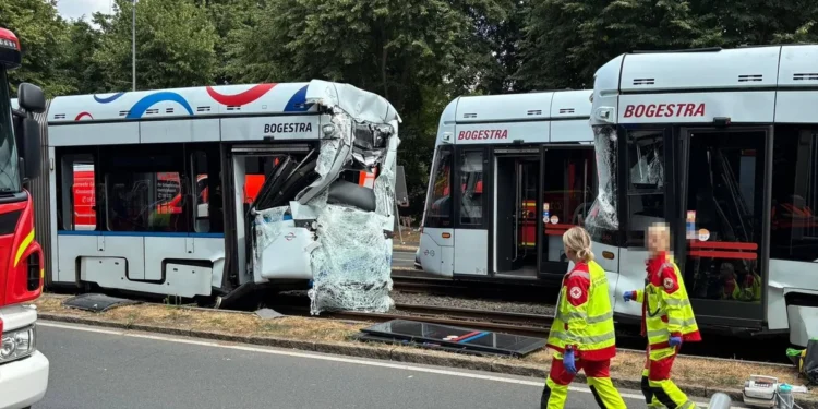 Nemačka: Stravičan sudar tramvaja u Gelzenkirhenu, najmanje 24 osobe povređene