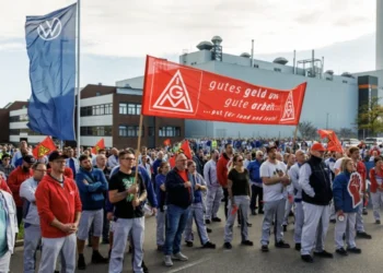 Nemačka industrija tone u dugotrajnu krizu: Svakog meseca nestaje 15.000 radnih mesta