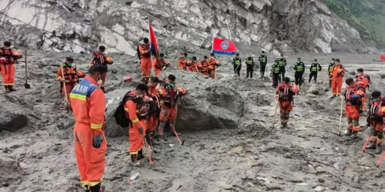 Više od 1.000 mrtvih: Razmere tragedije u Himalajima zaprepastile svet