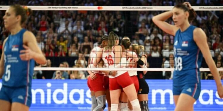 Srbija ostala bez finala, Turska slavila u tri seta