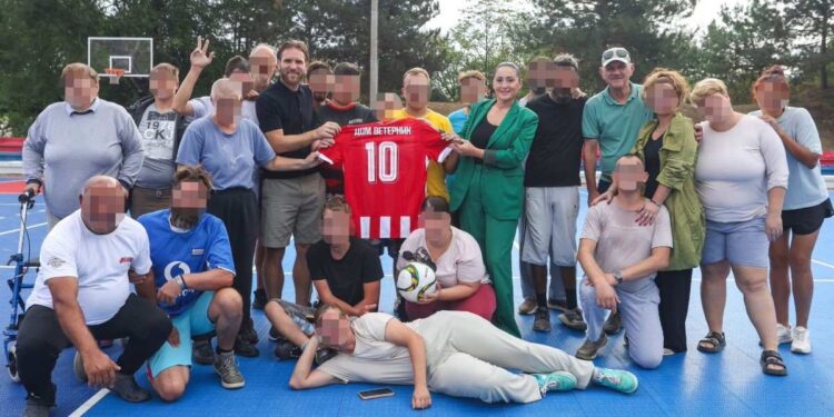 Dan za pamćenje u Domu „Veternik“: Katai i Zvezda izmamili osmehe