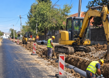Za preporod sela izdvojeno 400 miliona dinara: Uručena rešenja za 35 samouprava