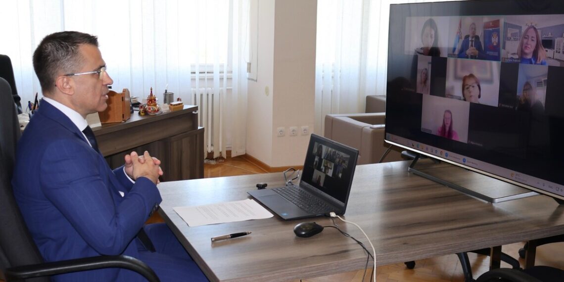 Nosioci kulture i znanja: Nastavnici u dijaspori povezuju decu sa Srbijom