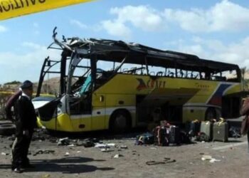 Tragedija na istoku Egipta: Autobus se prevrnuo, poginulo 16 osoba