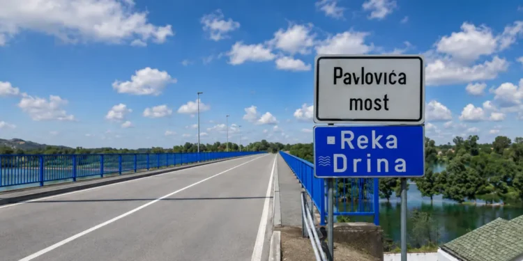 Ukinuta putarina na Pavlovića mostu: Prelazak preko Drine je besplatan