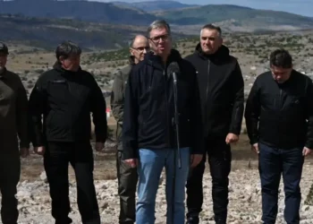Predsednik Vučić: Vojni rok od marta, država je spremna