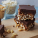 Ako volite Snickers, ove proteinske kockice će vam se sigurno dopasti