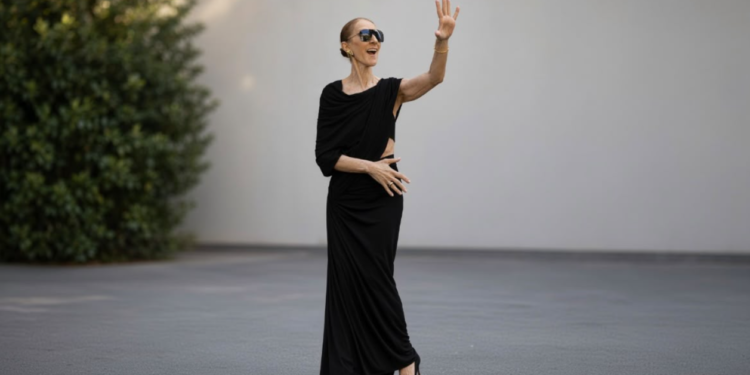 Céline Dion u crnoj Balenciaga haljini zapalila Pariz: Svi gledaju jedan detalj