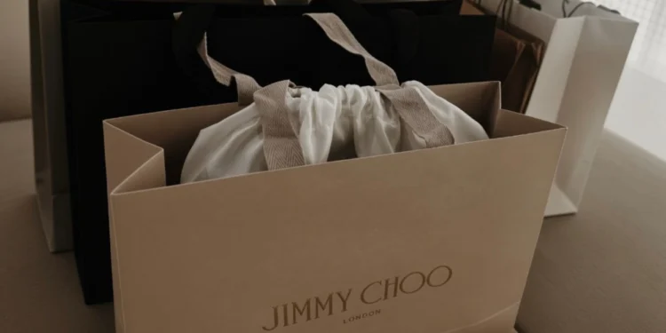Od napuštene bolnice u Hekniju do crvenog tepiha: Priča o Jimmy Choo