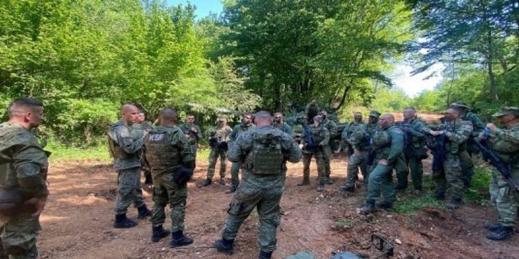 Pripadnici snaga Prištine tokom zajedničke vojne obuke sa hrvatskom vojskom