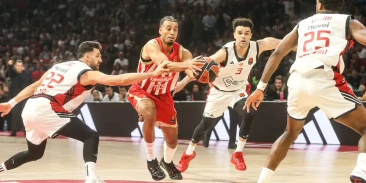 Zvezda pala u neizvesnoj završnici: Hapoel odneo pobedu iz Beograda
