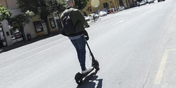 Električni trotinet nije igračka: Kazne dostižu 120.000 dinara
