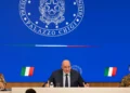 Italijanski ministar odbrane Gvido Krozeto na konferenciji za novinare