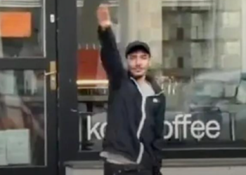 Sirijac pokazivao Hitlerov pozdrav, a sada traži pravo glasa u Nemačkoj