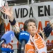 Marikarmen Abaskal tokom protesta protiv prinudnog iseljenja u Madridu