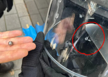 Haos na protestu „Mir za sve na svetu“: U Kelnu policajci gađani čeličnim kuglama