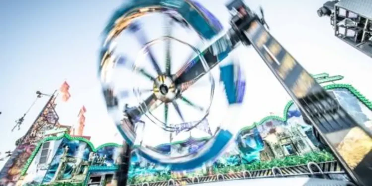 Drama na Oktoberfestu: Posetioci pet minuta visili naglavačke