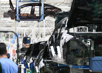 Mercedes radnicima: Radite više ili proizvodnja odlazi na istok