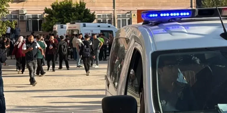 Pucnjava ispred škole u Turskoj: Osmoro ljudi ranjeno