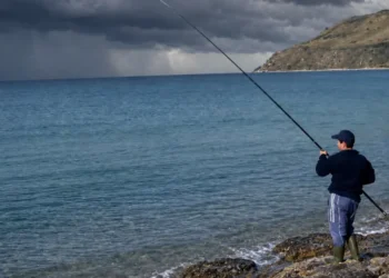 Tragedija na obali Italije: Grom pogodio ribolovce, jedan poginuo