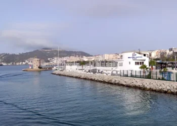 Pogled na Seutu i luku