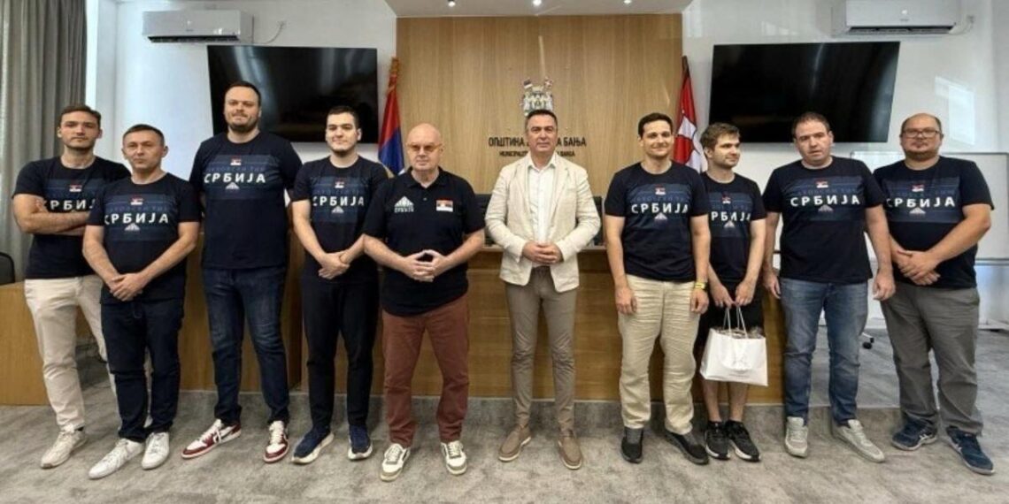 Srbija krenula na šahovsku Olimpijadu: Reprezentativci otputovali u Uzbekistan