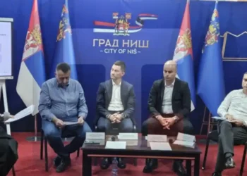 Učesnici skupa o Socijalno-ekonomskom savetu u Nišu