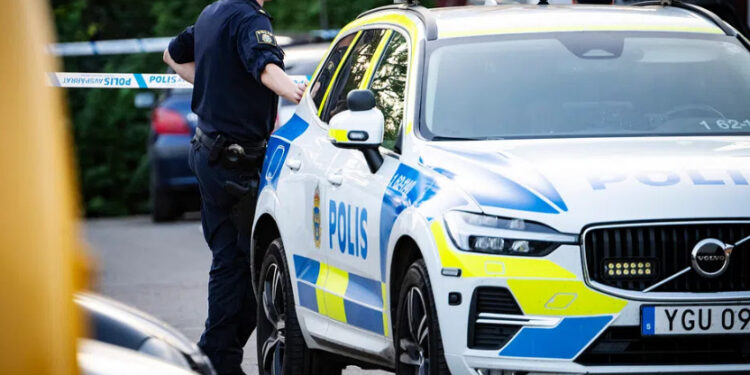 Naoružane osobe krenule ka školi: Policijska akcija kod Geteborga
