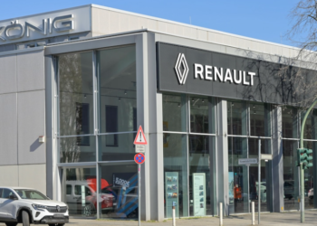 Veliki nemački auto-diler pred stečajem: Neizvesna sudbina 1.200 radnika
