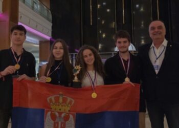 Veliki uspeh u Antaliji: Učenici Matematičke gimnazije osvojili pet zlatnih medalja