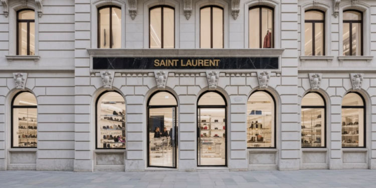 Tri velika modna brenda ostala bez dizajnera: Ko preuzima Saint Laurent?