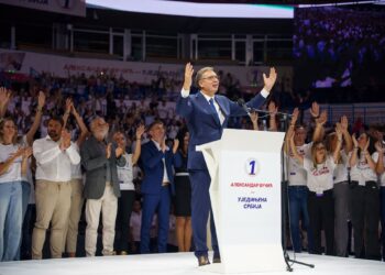 Vučić iz Lazarevca: Kolubara nastavlja da radi, 25 miliona evra za zdravstvo