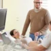 Trudnica na ultrazvučnom pregledu u austrijskoj bolnici