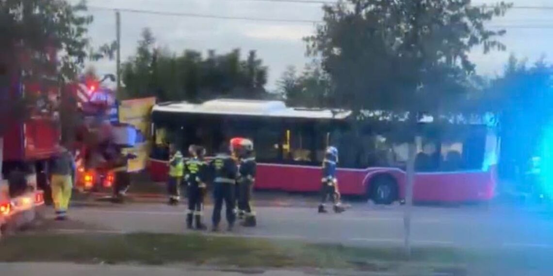 Autobus posle nesreće u bečkom Zimeringu