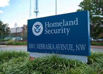 Oznaka sedišta američkog Ministarstva unutrašnje bezbednosti u Vašingtonu
