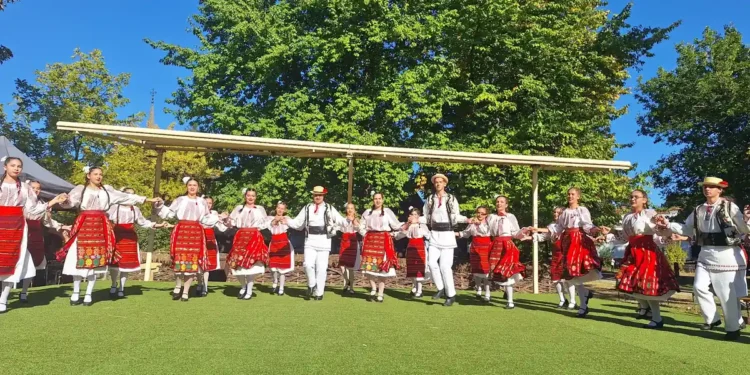 Srpska tradicija u srcu Bukurešta: Folklor i umetnost povezuju narode