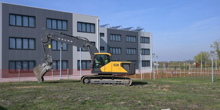 Vojska Srbije jača kapacitete: U Loznici se gradi novi smeštaj za vojnike