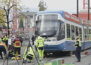 Tragedija u Cirihu: Tramvaj pregazio ženu dok je prelazila šine