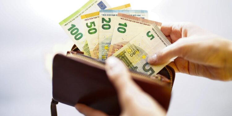 Evro novčanice i nova pravila EU o gotovinskim transakcijama