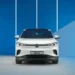 Beli električni automobil Folksvagen ID.4