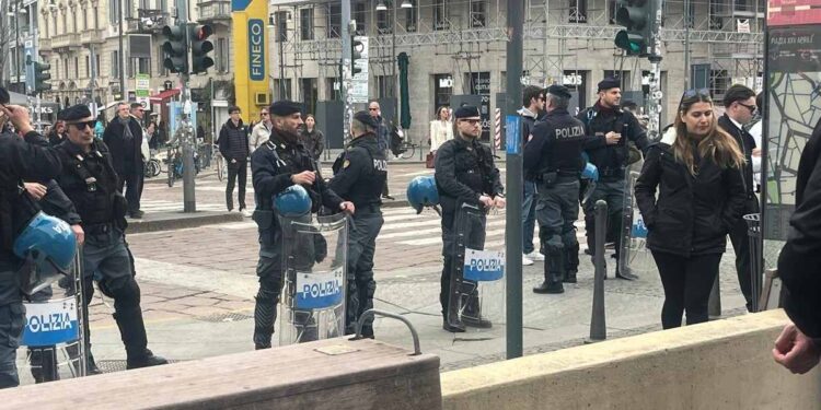 Novi neredi u centru Milana: Opljačkane prodavnice, policija upotrebila suzavac i vodene topove
