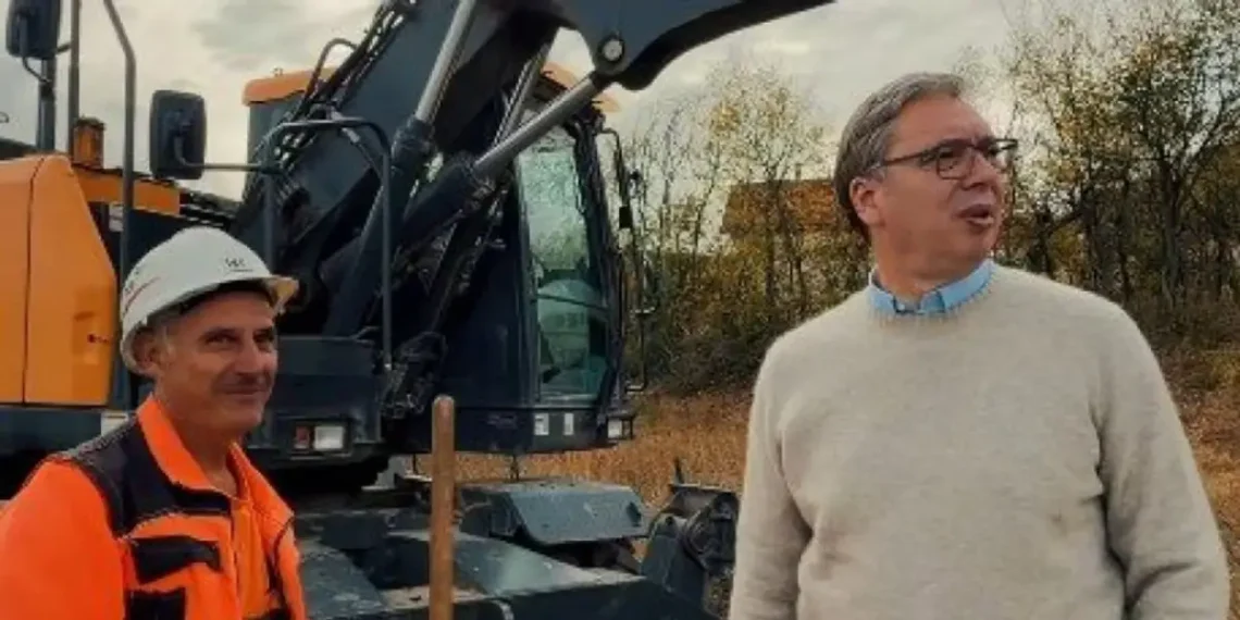 Vučić sa radnicima na sanaciji puta Zlot–Podgorac, 13. oktobar 2026.
